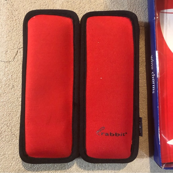 Rabbit Wine Chiller and Wine Glass Charms - Picture 2 of 6